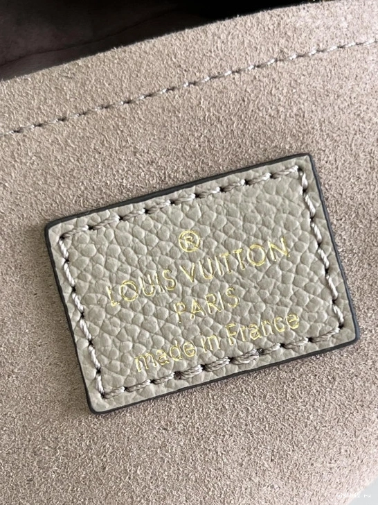 WIS VUITTON LOUIS BAGATELLE 1112